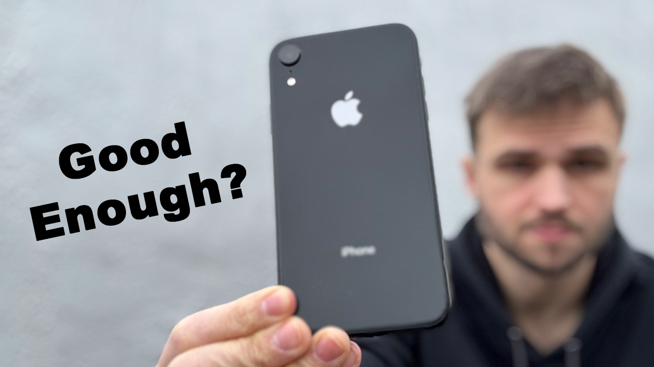 iPhone XR in 2025 - Day in the Life Review!